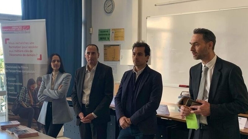 Présentation du métier au Lycée d'Estienne d'Orves